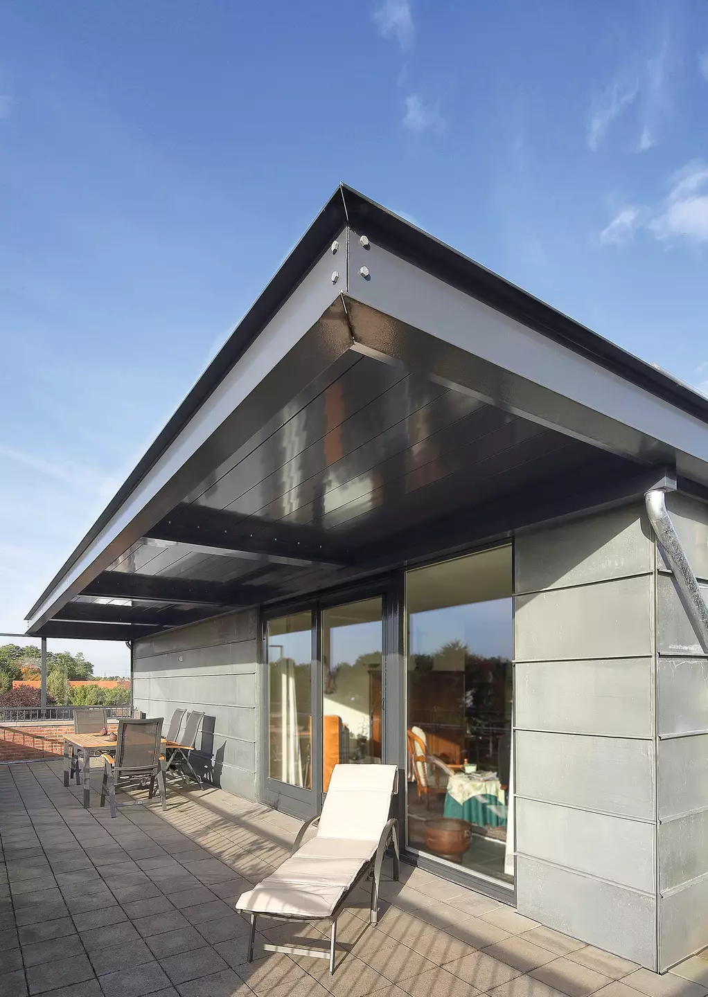 Aero pergola on an apartment terrace, Vera