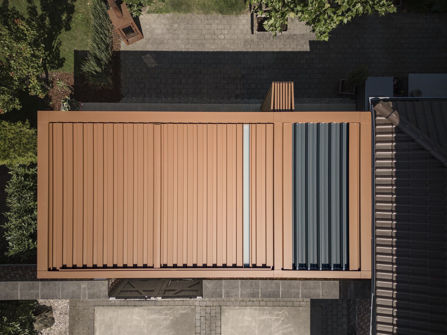 Amani pergola installation