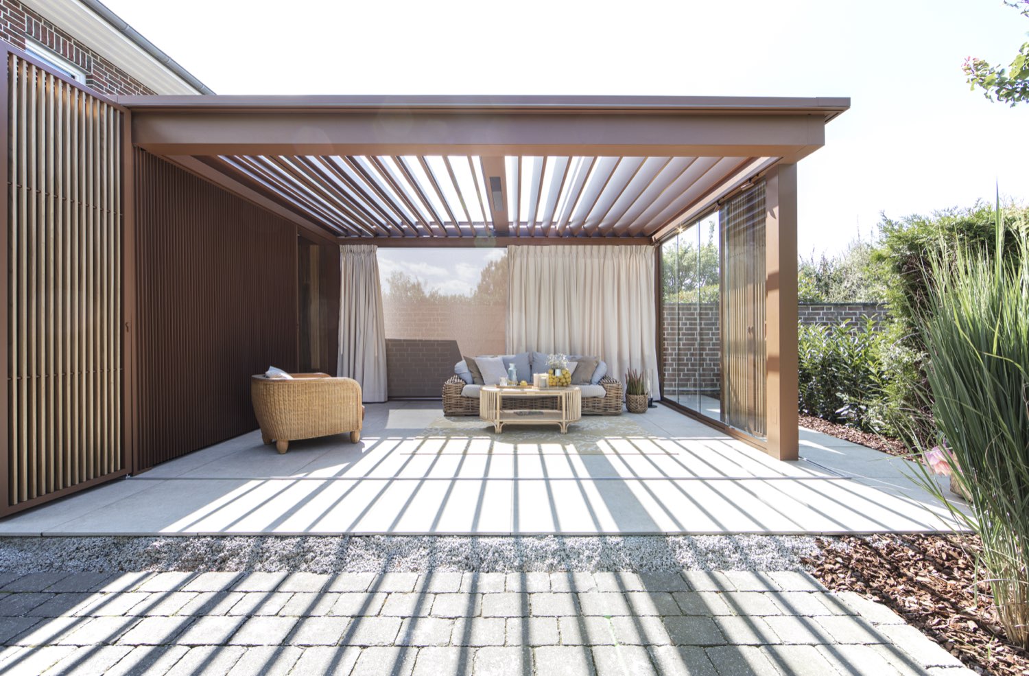 Amani pergola installation