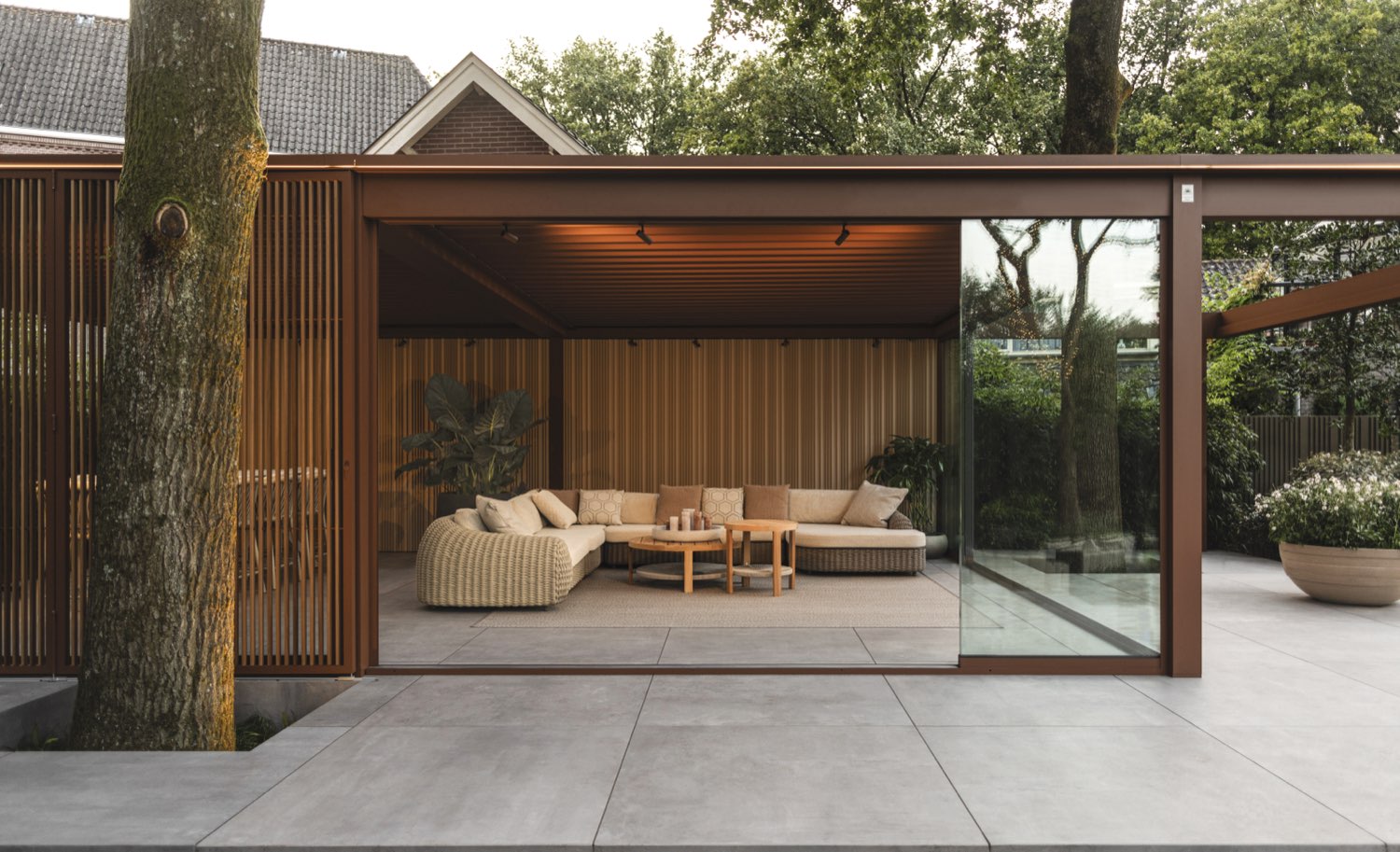 Amani pergola installation