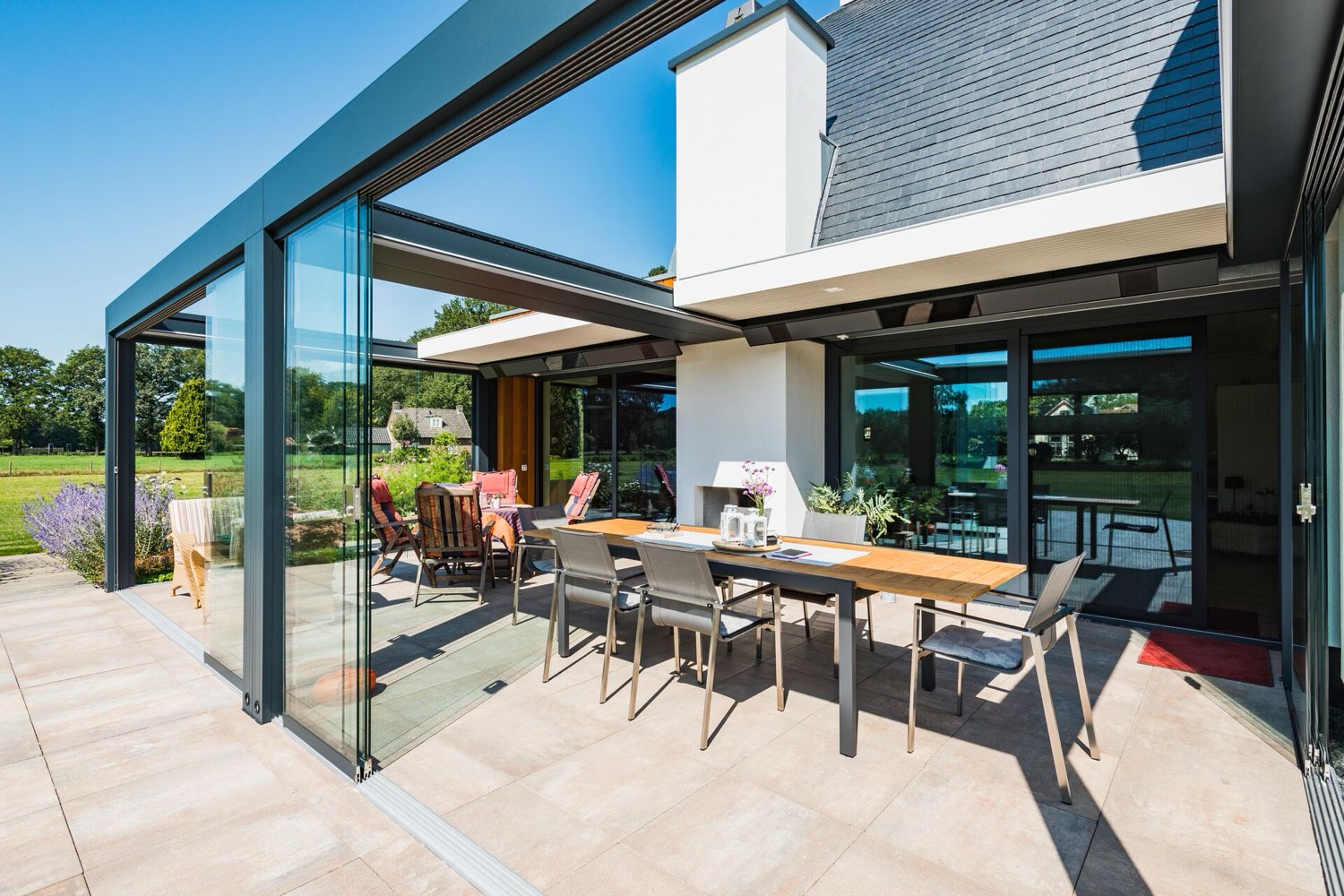 Camargue pergola installation