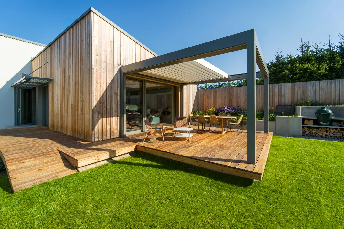 Camargue pergola installation