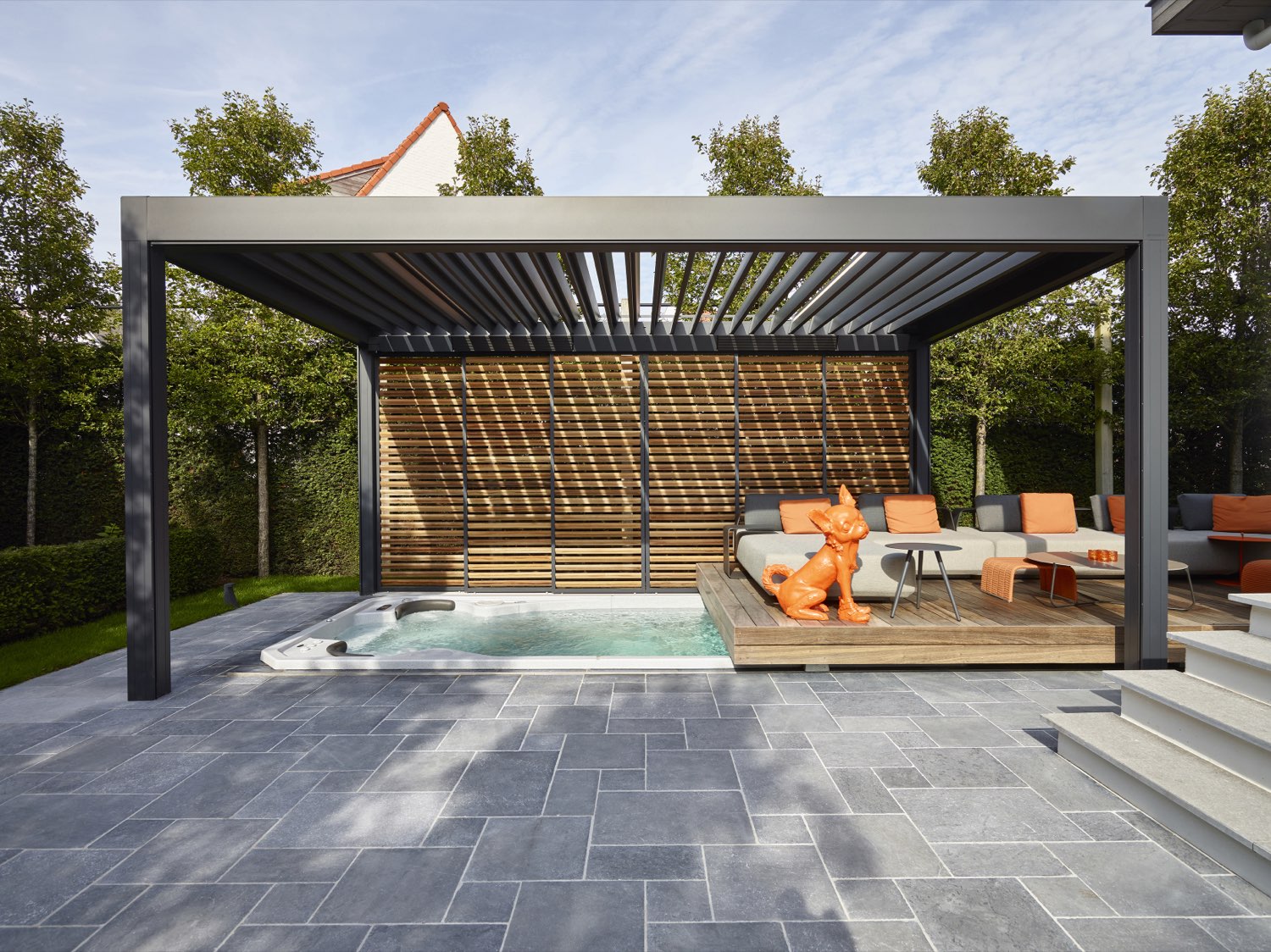 Camargue pergola installation
