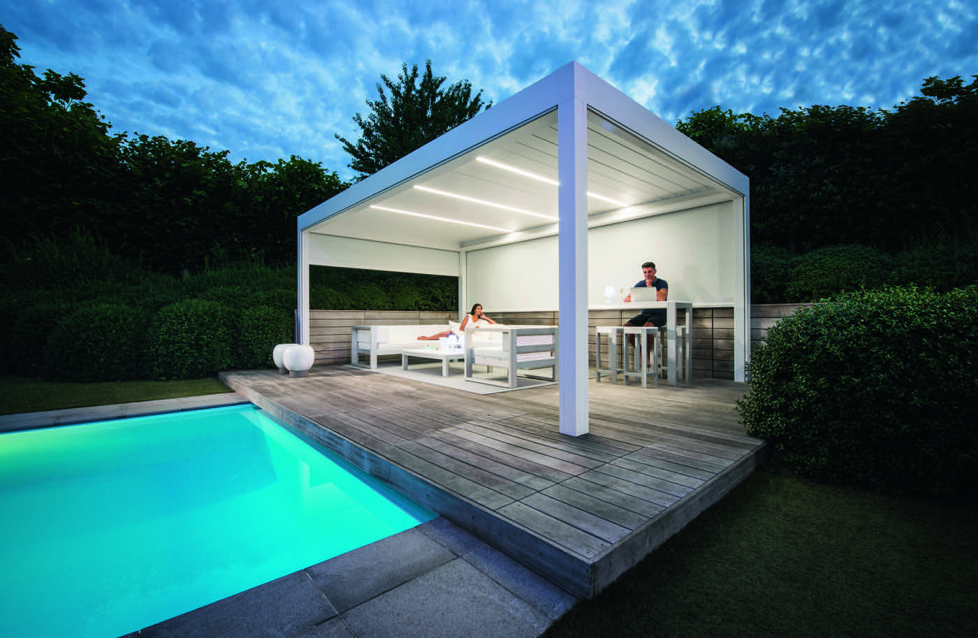 Camargue pergola installation